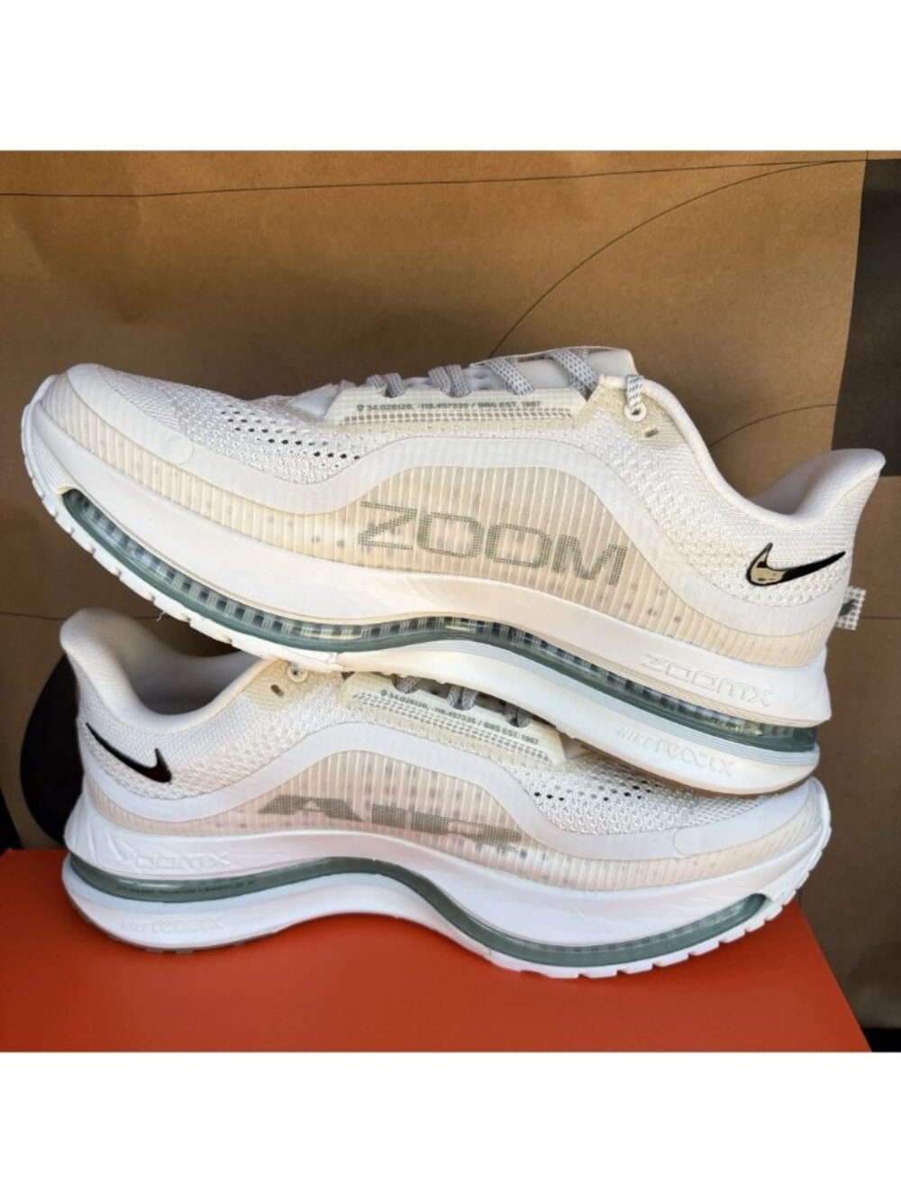 NEW Nike Pegasus Premium Pale Ivory Spruce Running HQ2592-106 Men Size 12 - Picture 4 of 8